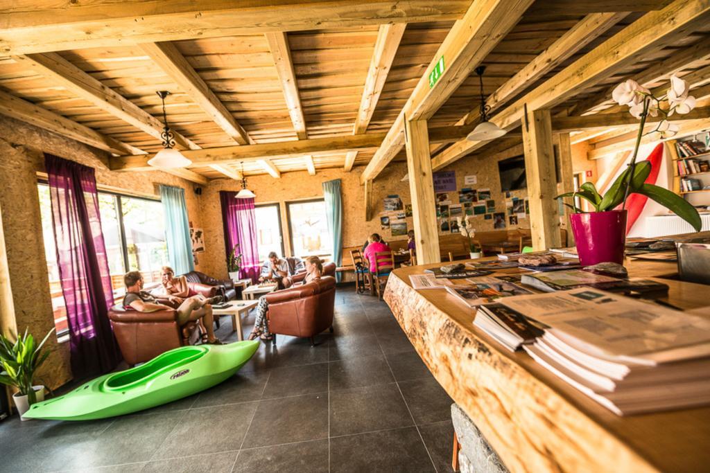 Hostel Soca Rocks Бовец Екстериор снимка