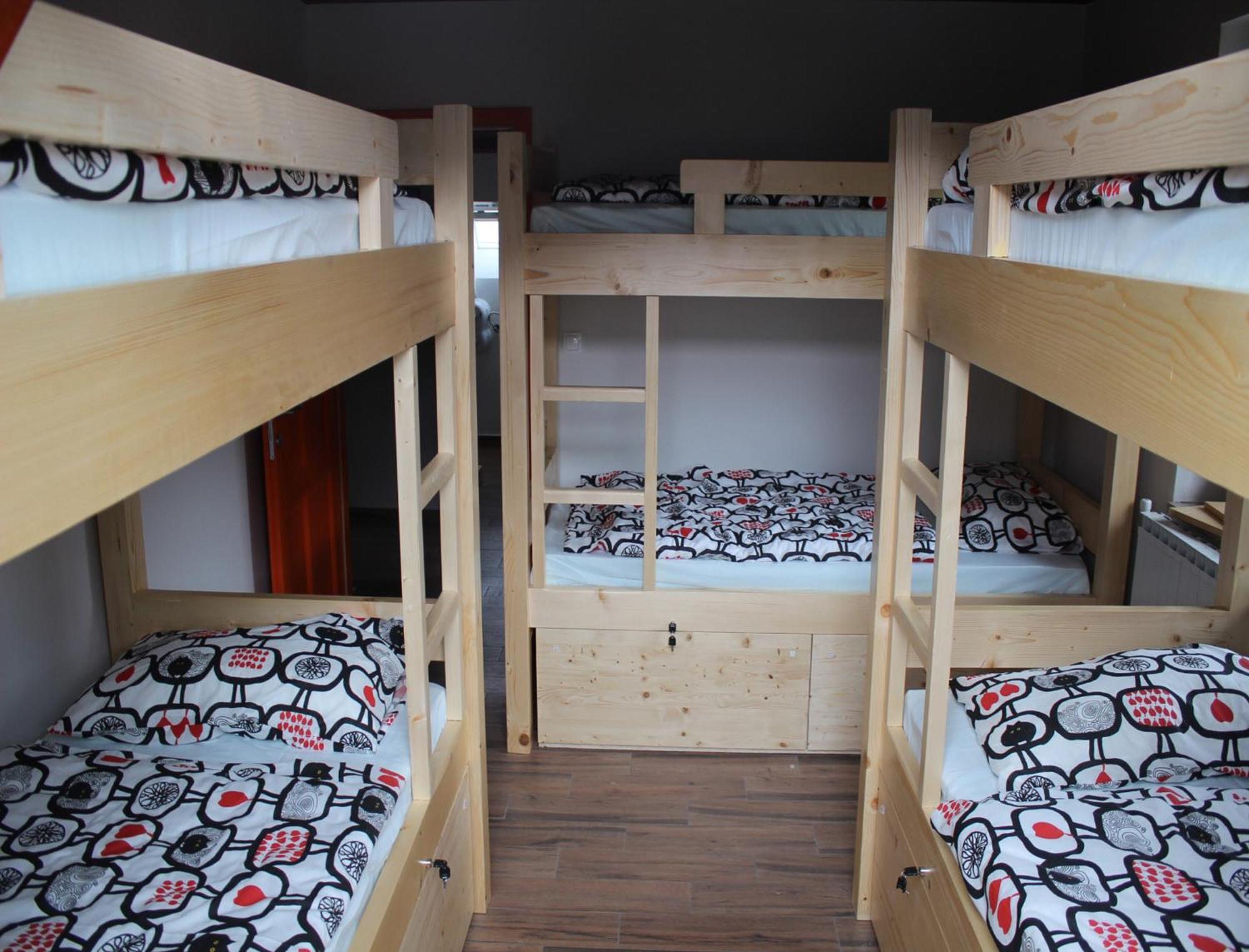 Hostel Soca Rocks Бовец Стая снимка