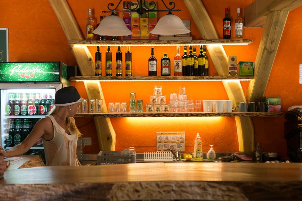 Hostel Soca Rocks Бовец Екстериор снимка